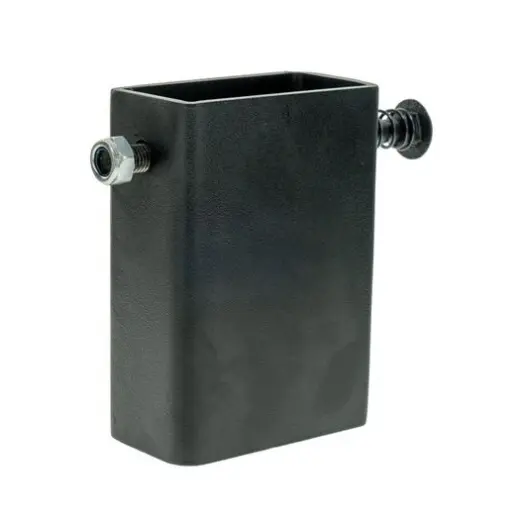 Ocelový držák pro zavěšení terčů AR500 na jakýkoli sloupek o rozměru 2x4" (5,1x10,2 cm) – Caldwell 2x4 Plate Hanger